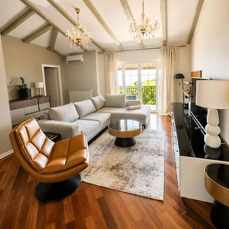 Luxury Regina *